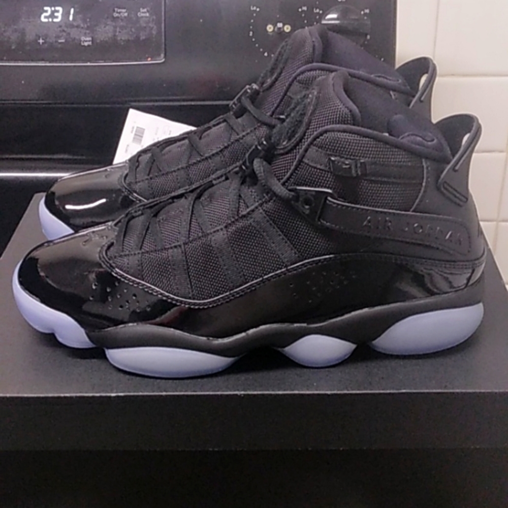 Air Jordan 6 rings (black ice) size 9.5